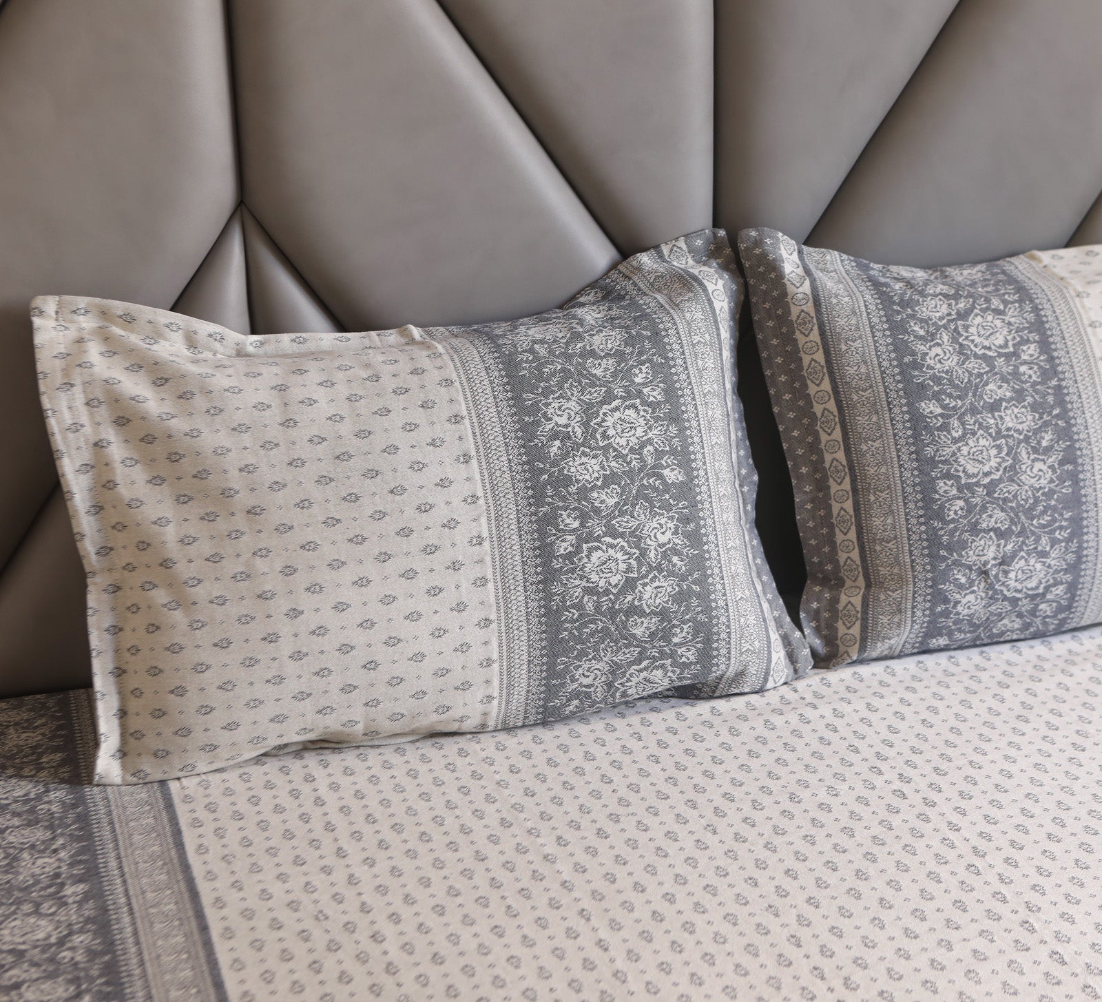 100% cotton Grey and Beige Jacquard Woven Bed Cover