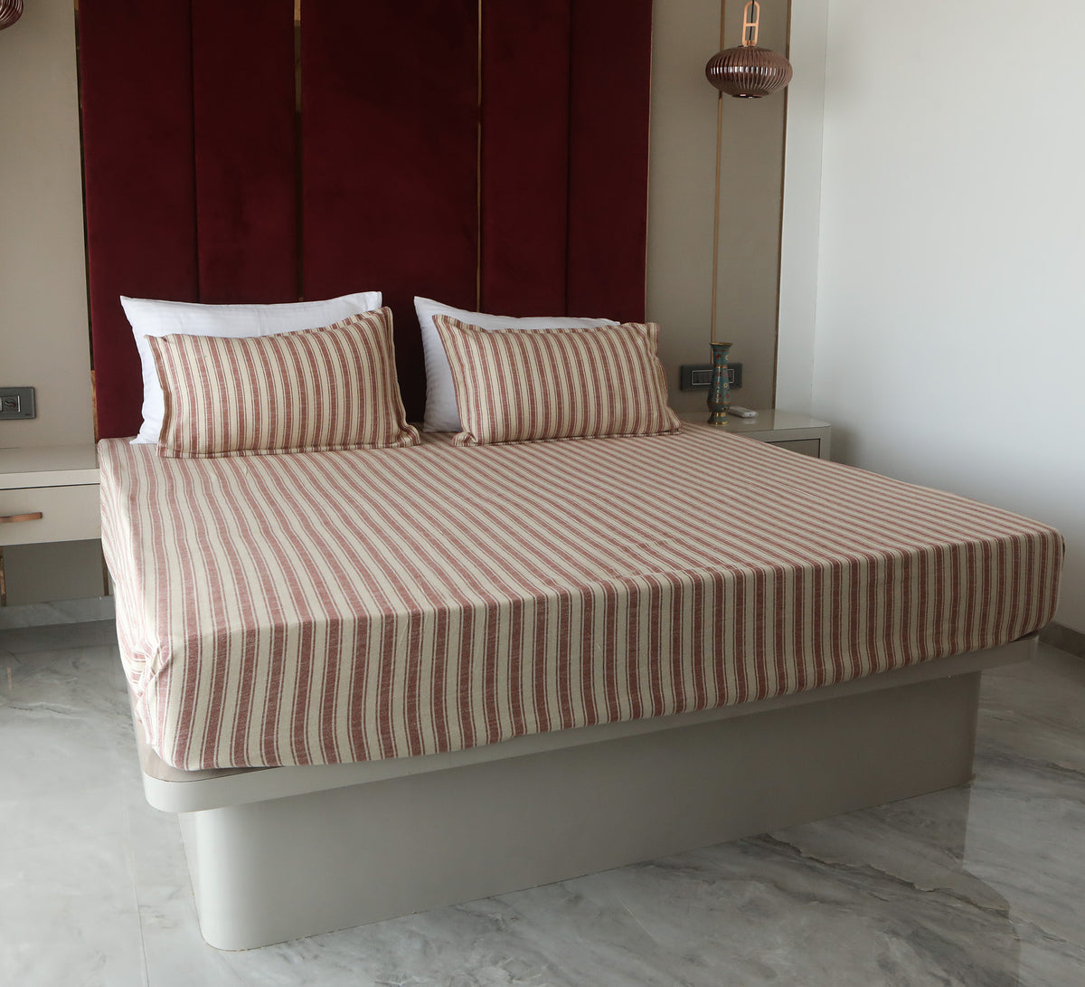 100% cotton Ribbed Double Bed Cover