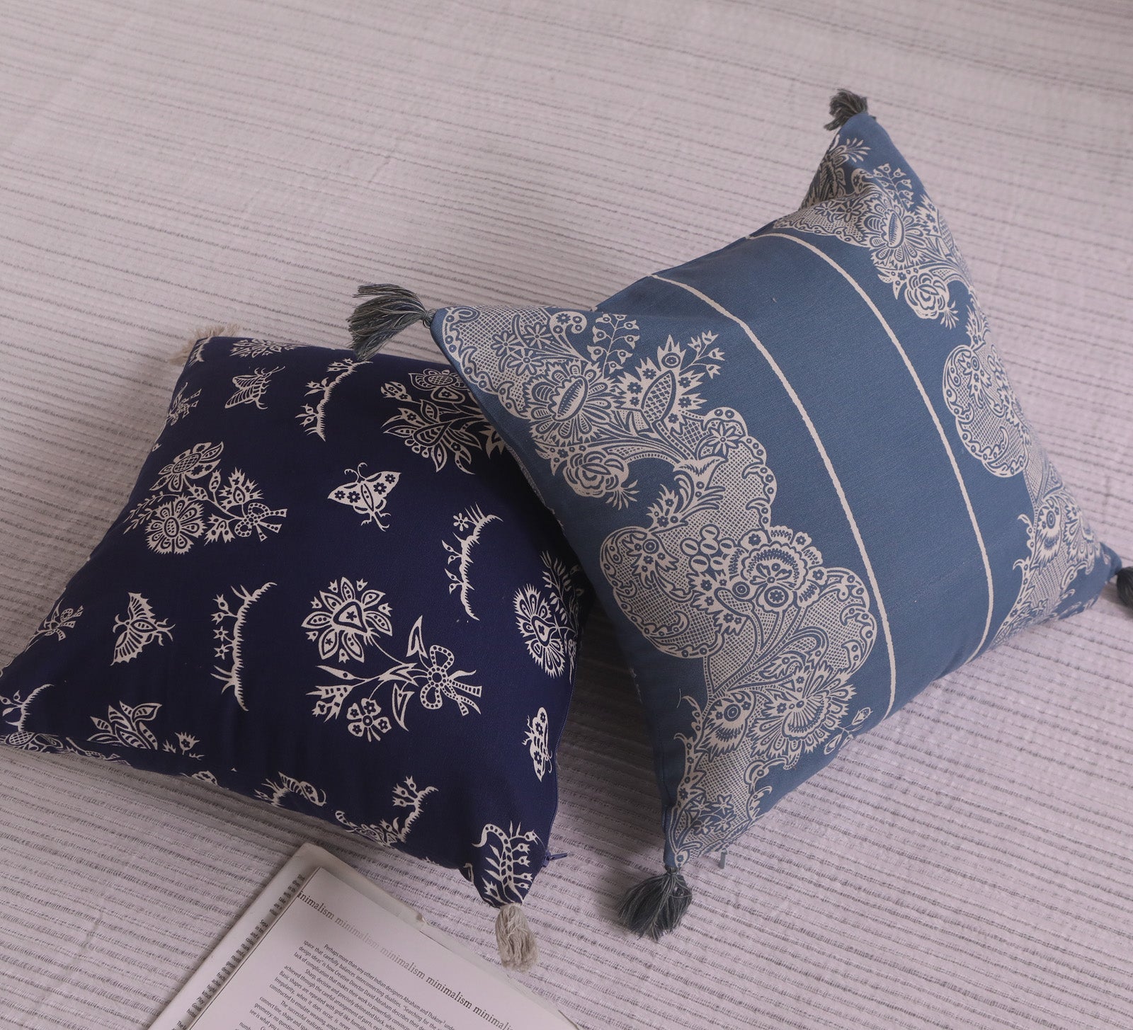 Blue lagoon printed 100% cotton cushion cover