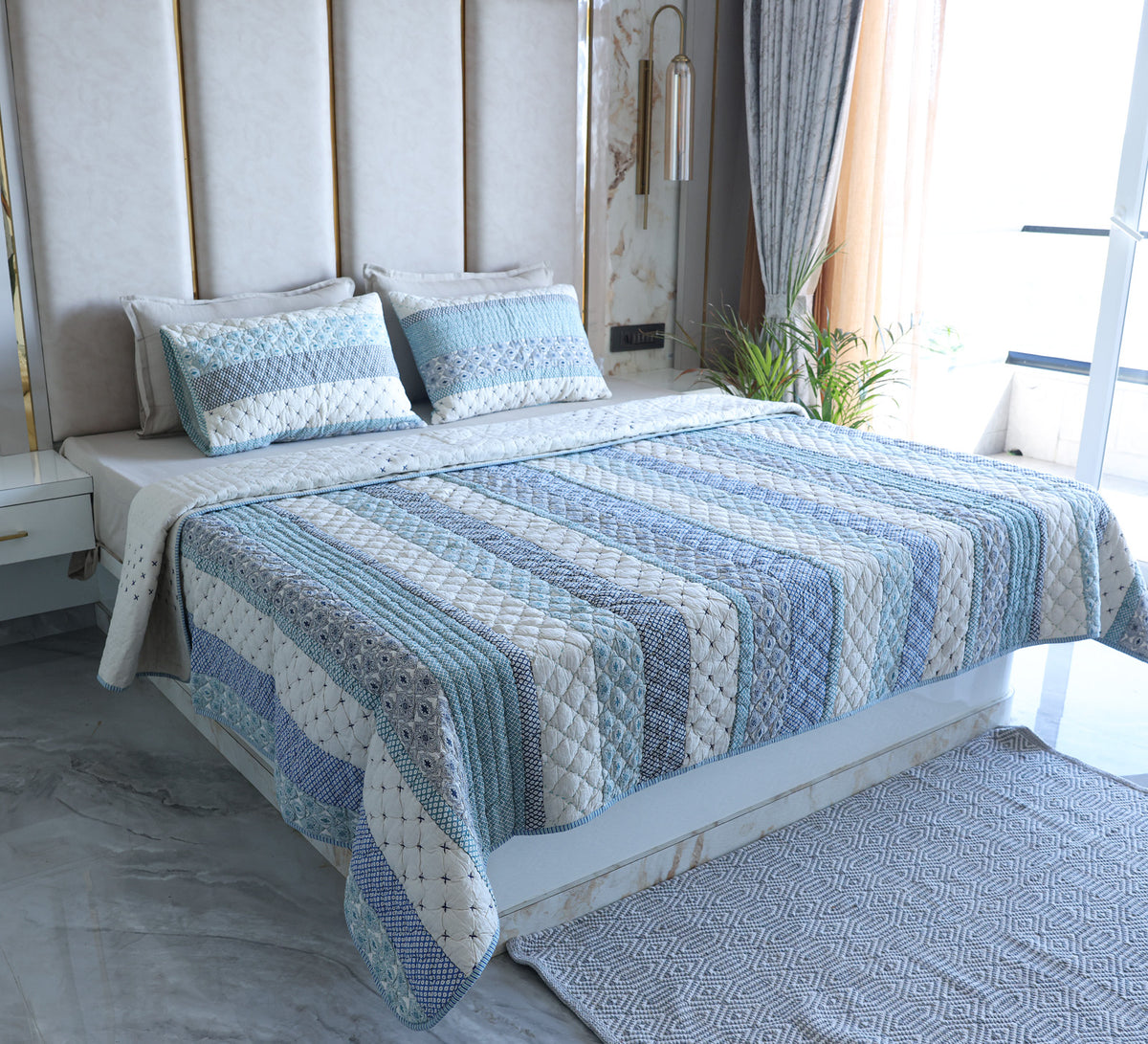 100% Cotton Patch work hand quilted double bed quilt