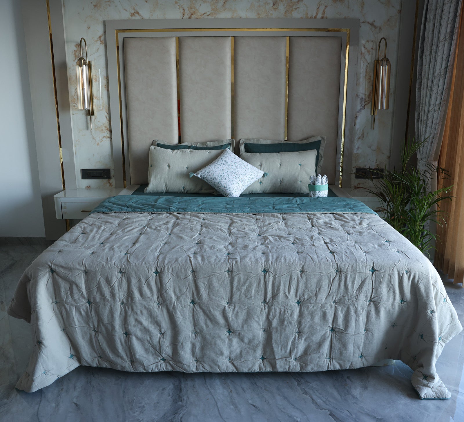 Beige and Blue tuck double bed quilt