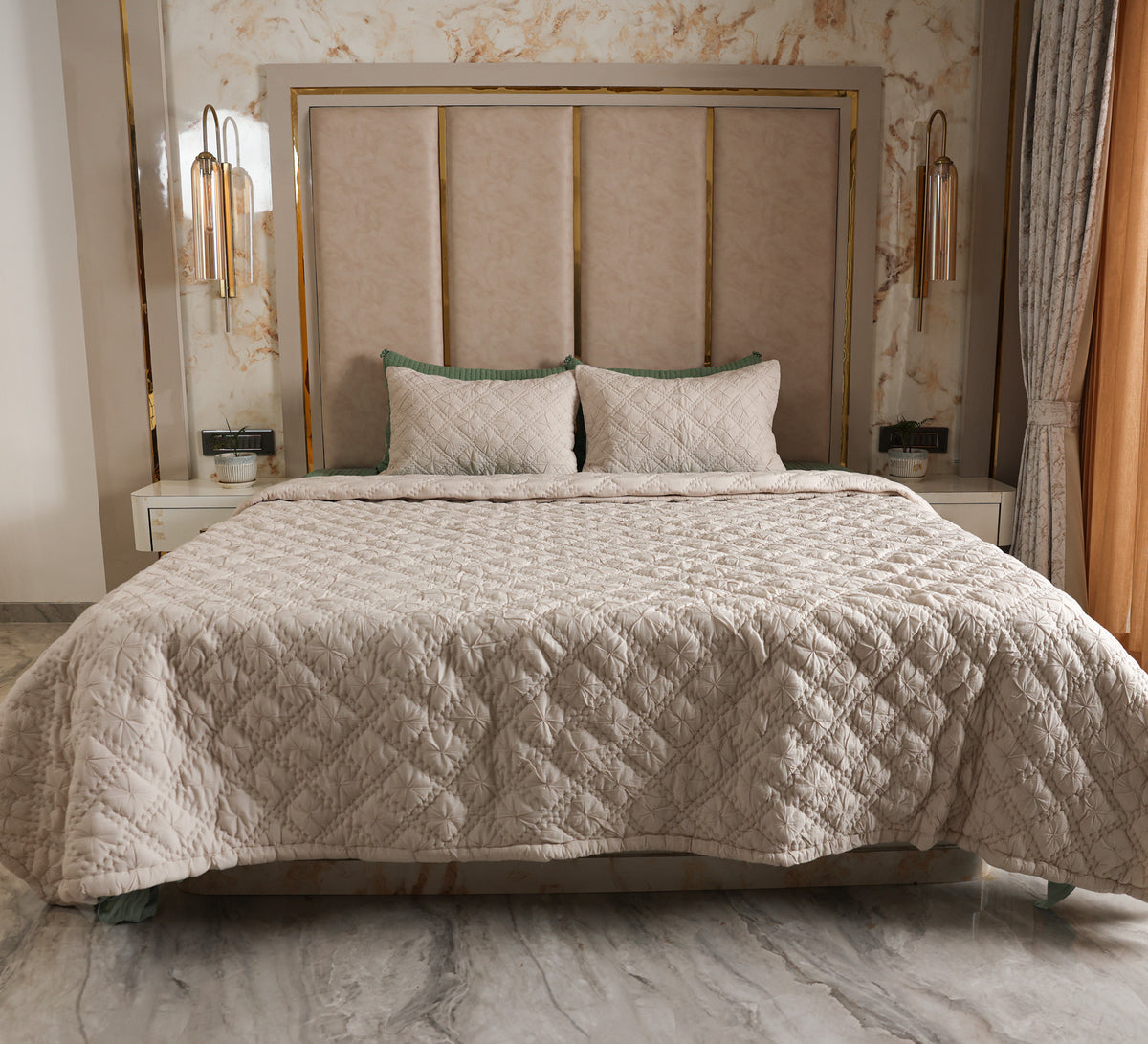 Hand Embroided 100% Cotton Double Bed Quilt Set