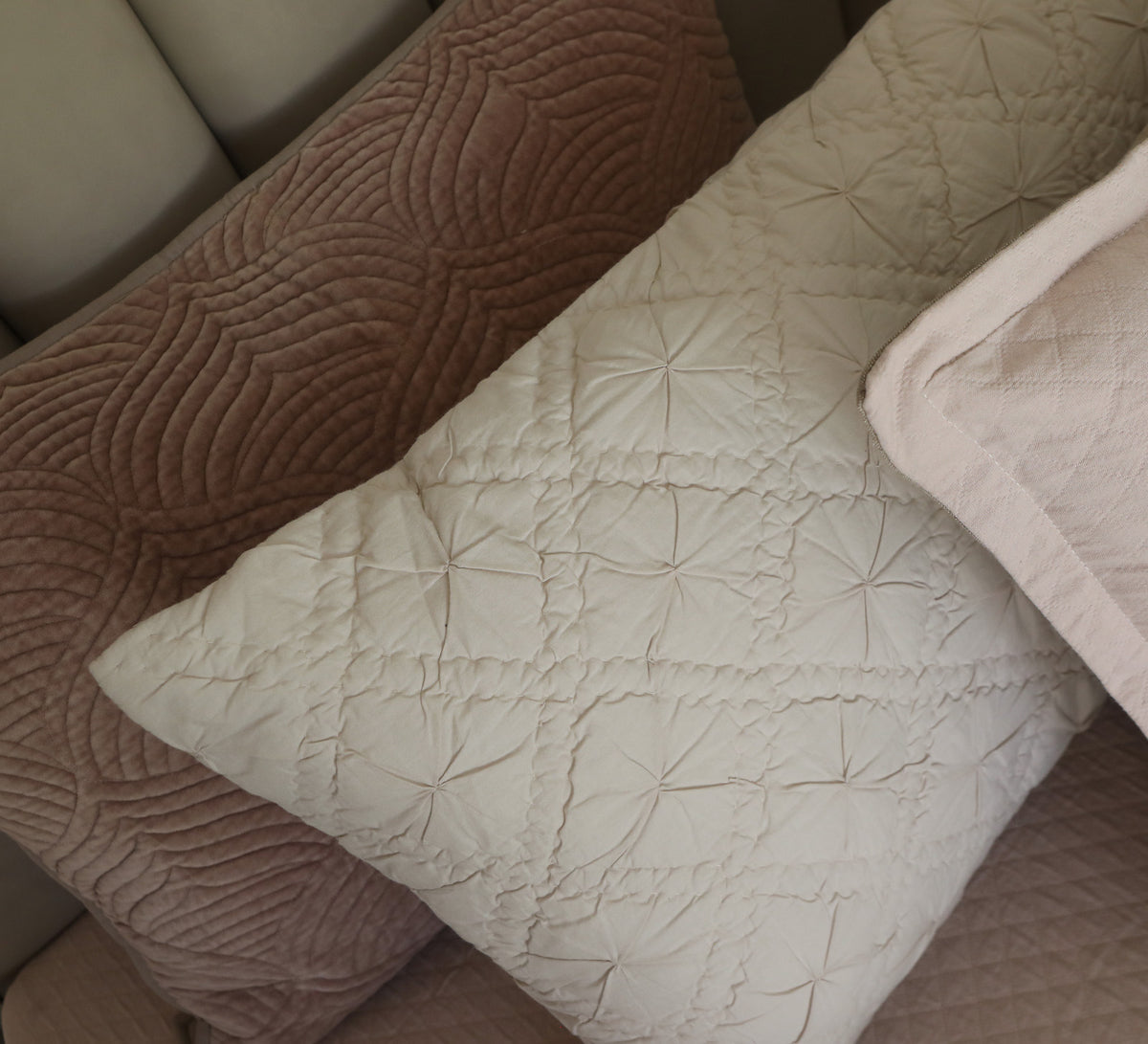 Hand Embroided 100% Cotton Double Bed Quilt Set