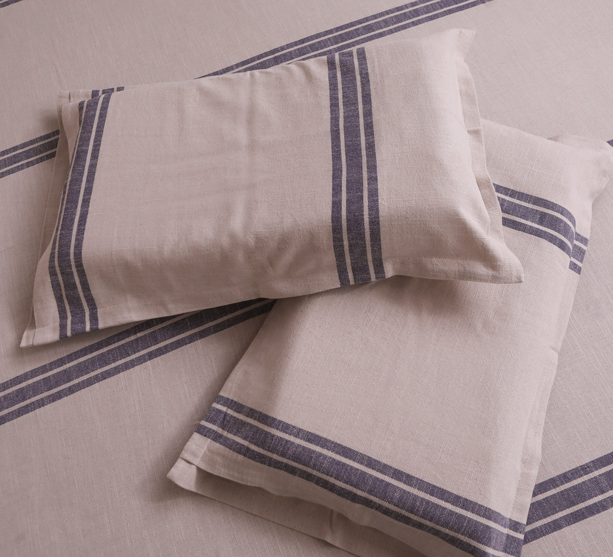 Cotton Double Bed Cover with stripes