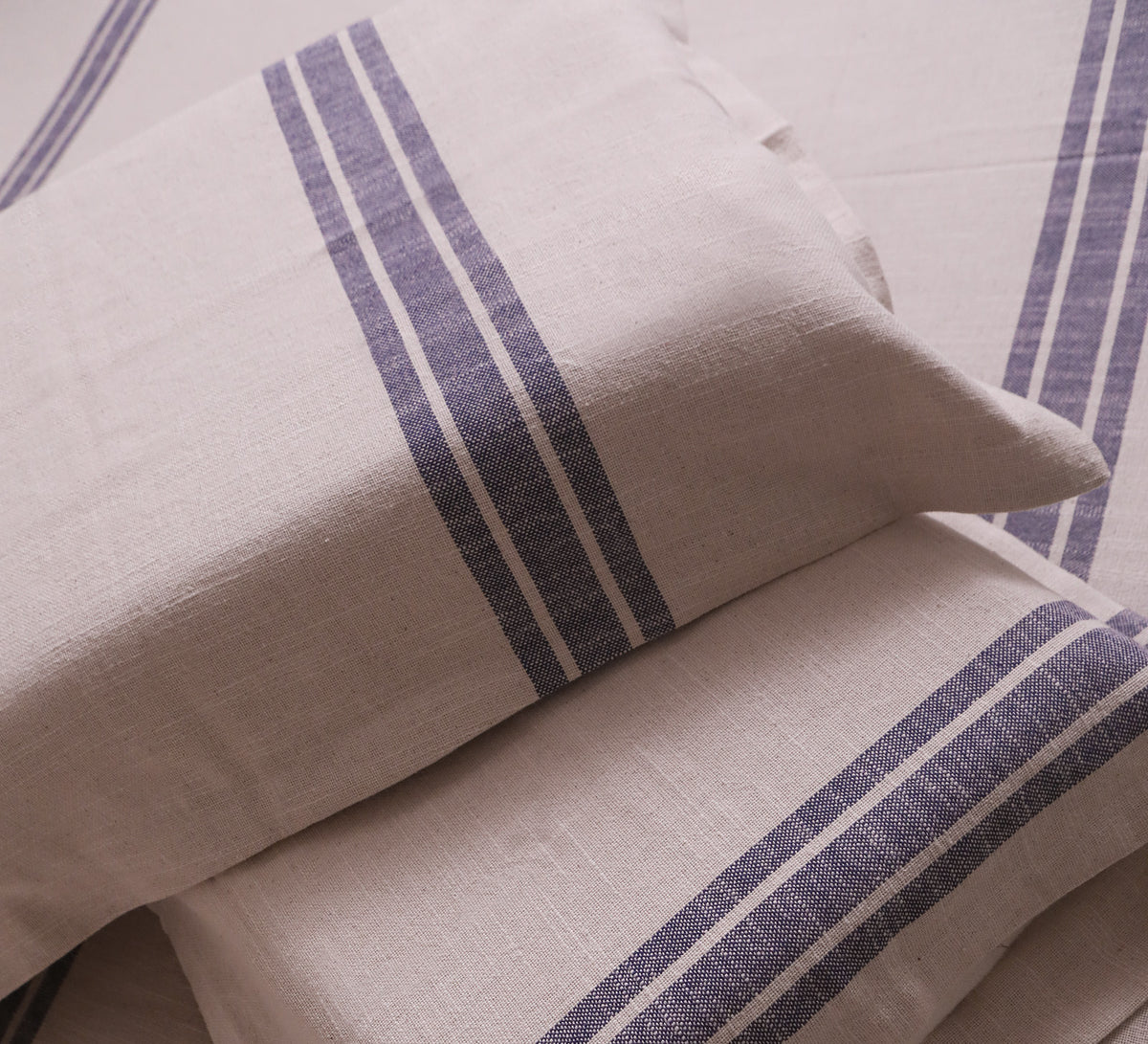 Cotton Double Bed Cover with stripes