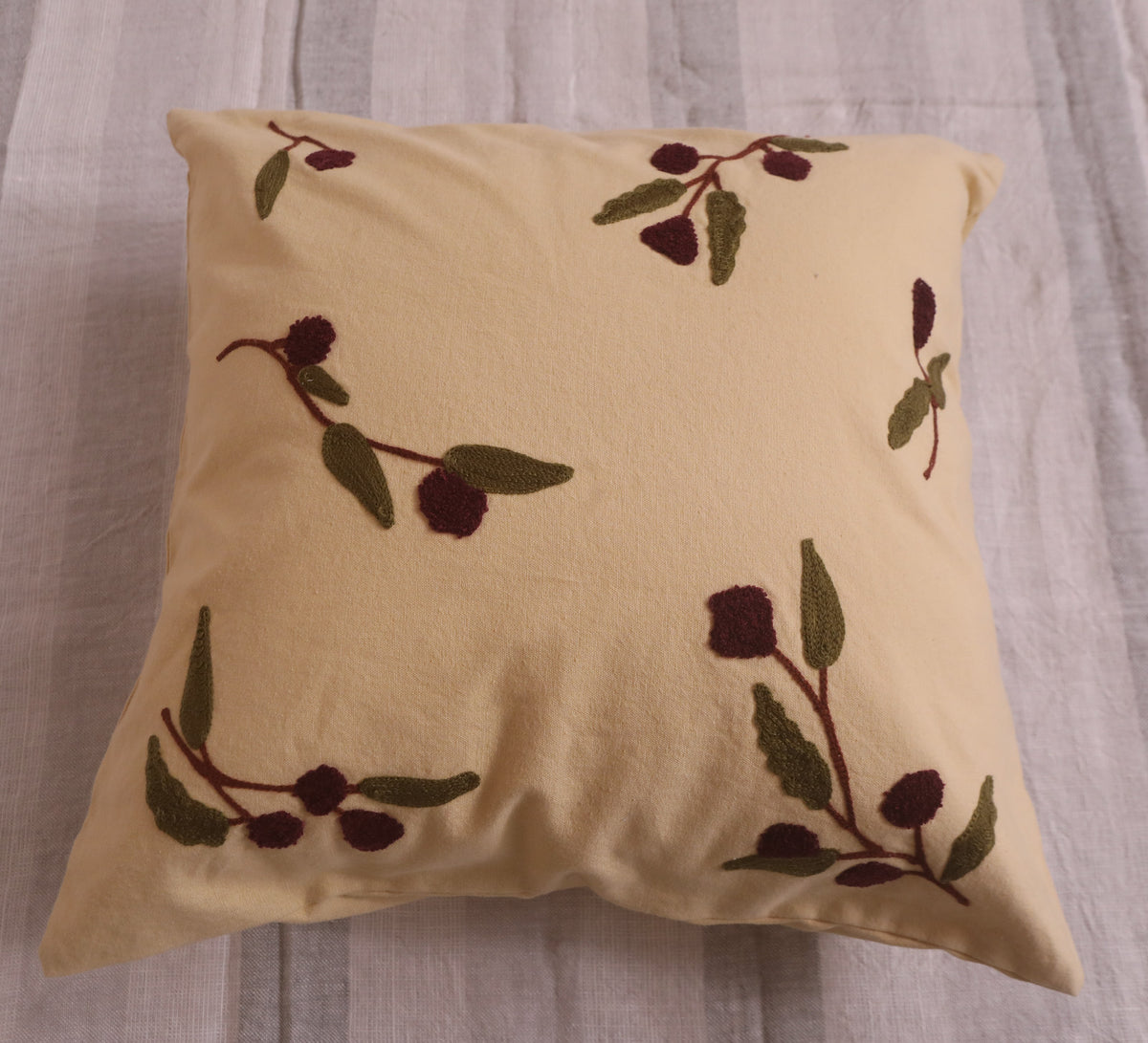 Irish Tufting 100% cotton Cushion Cover