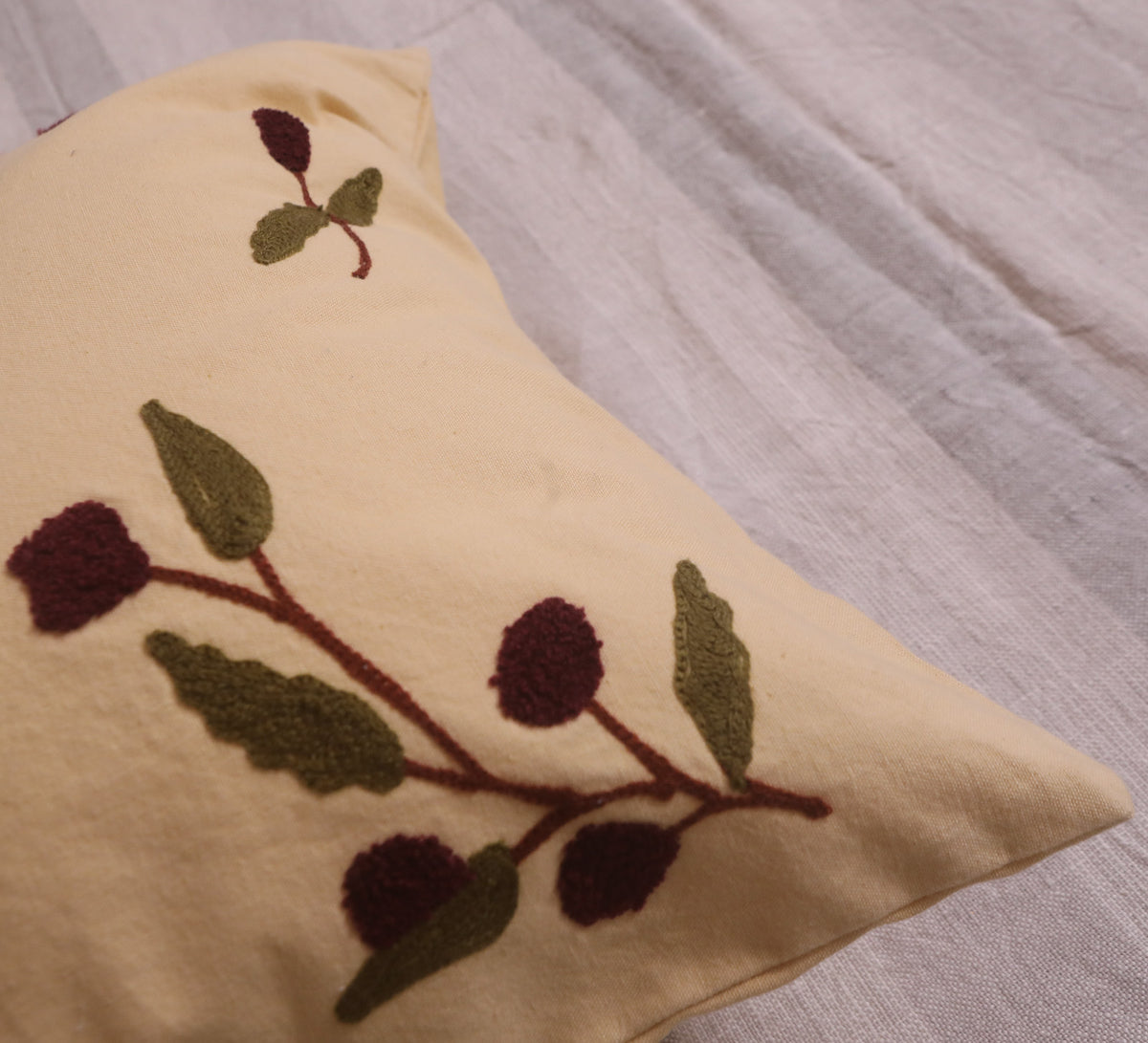 Irish Tufting 100% cotton Cushion Cover