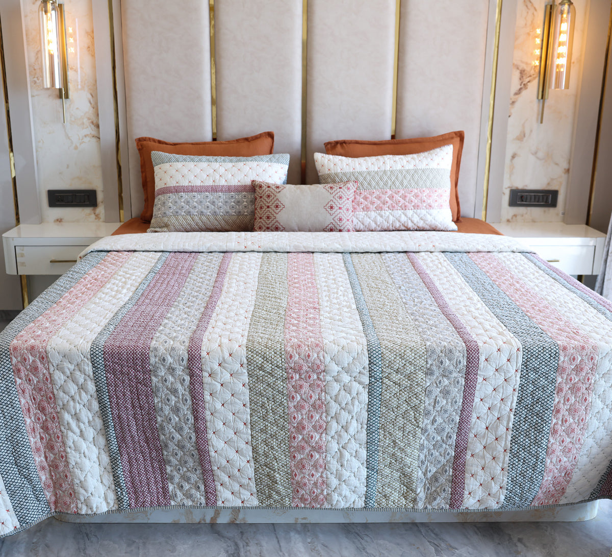 100% Cotton Patch work hand quilted double bed quilt