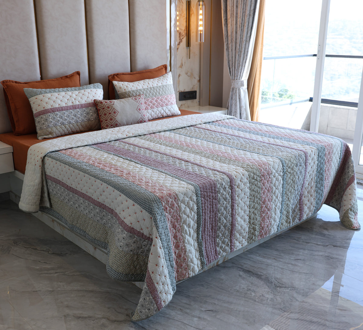 100% Cotton Patch work hand quilted double bed quilt