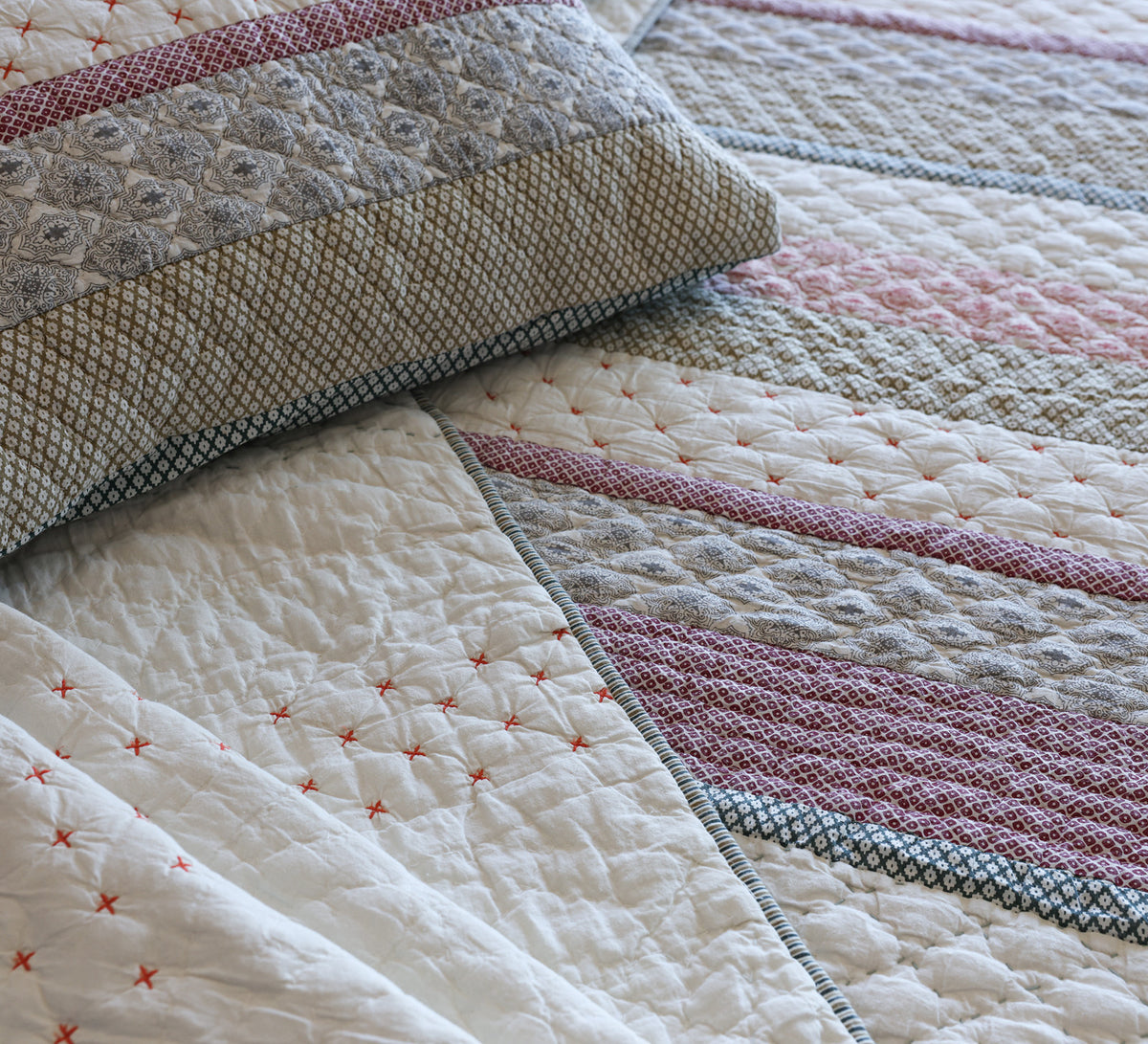 100% Cotton Patch work hand quilted double bed quilt