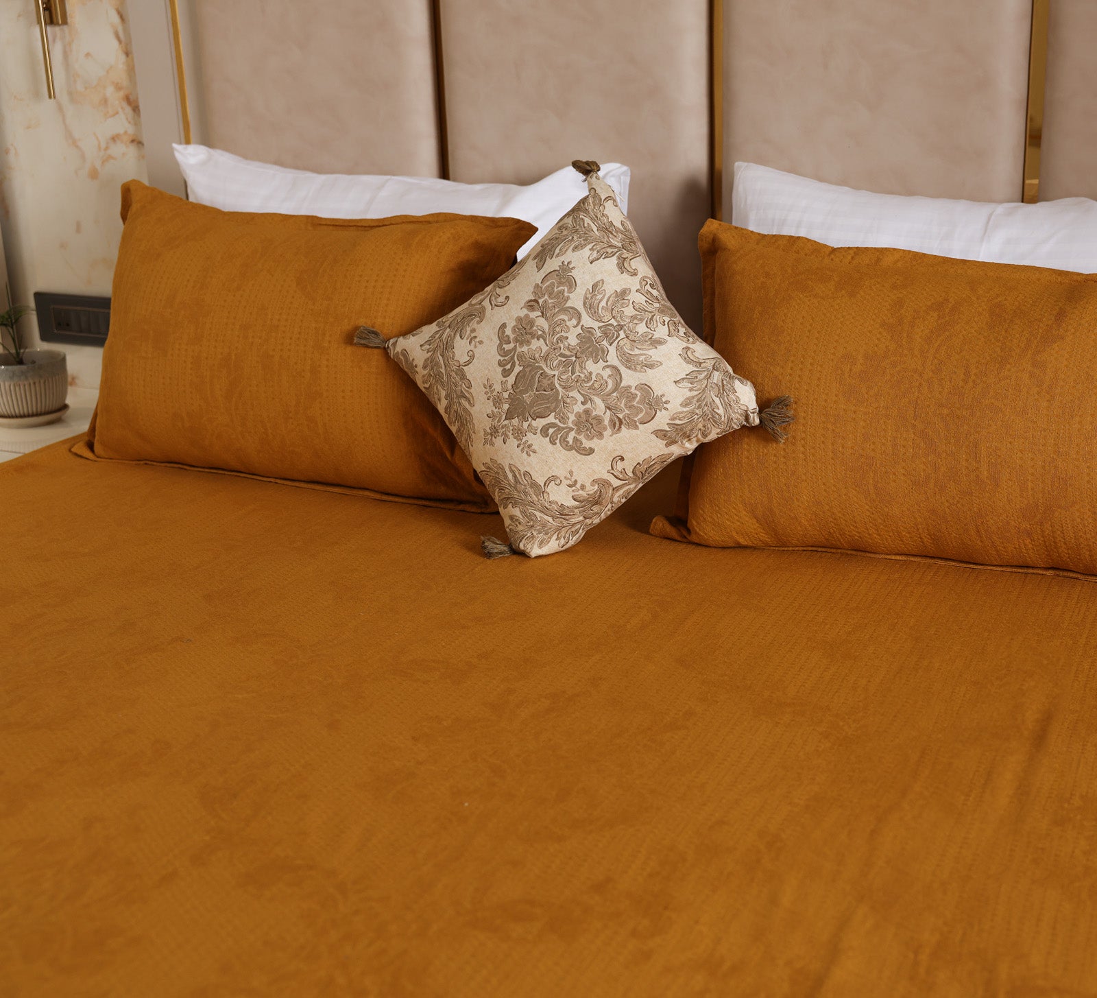 Retiyo Self Design Jacquard 100% Cotton Ultra Soft Bed Sheet