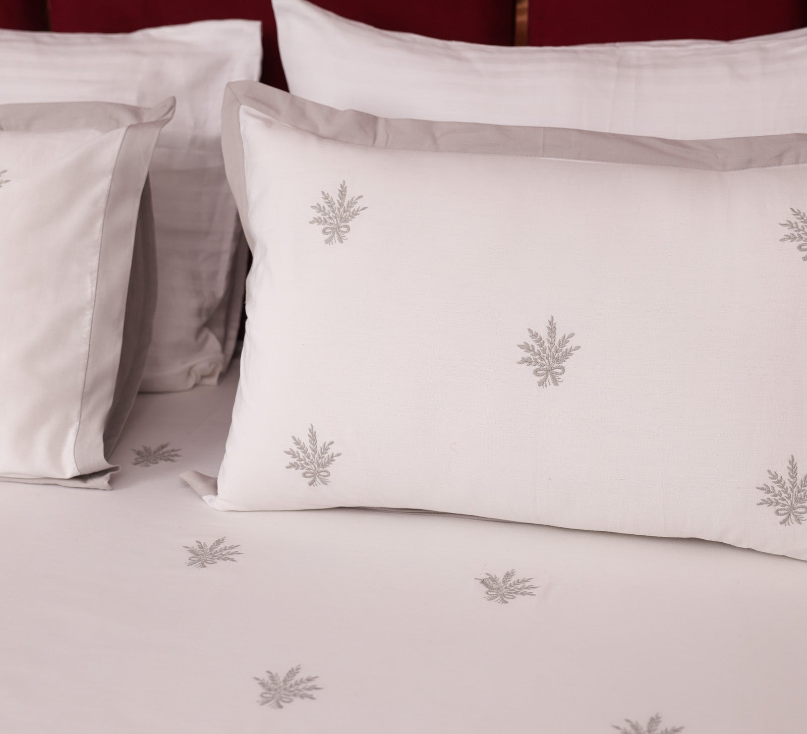 White 100% Cotton Embroidered bed sheet