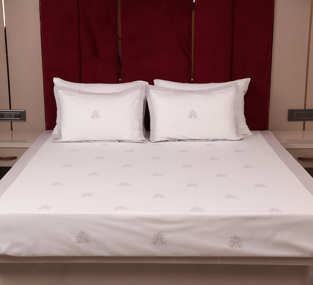 White 100% Cotton Embroidered bed sheet