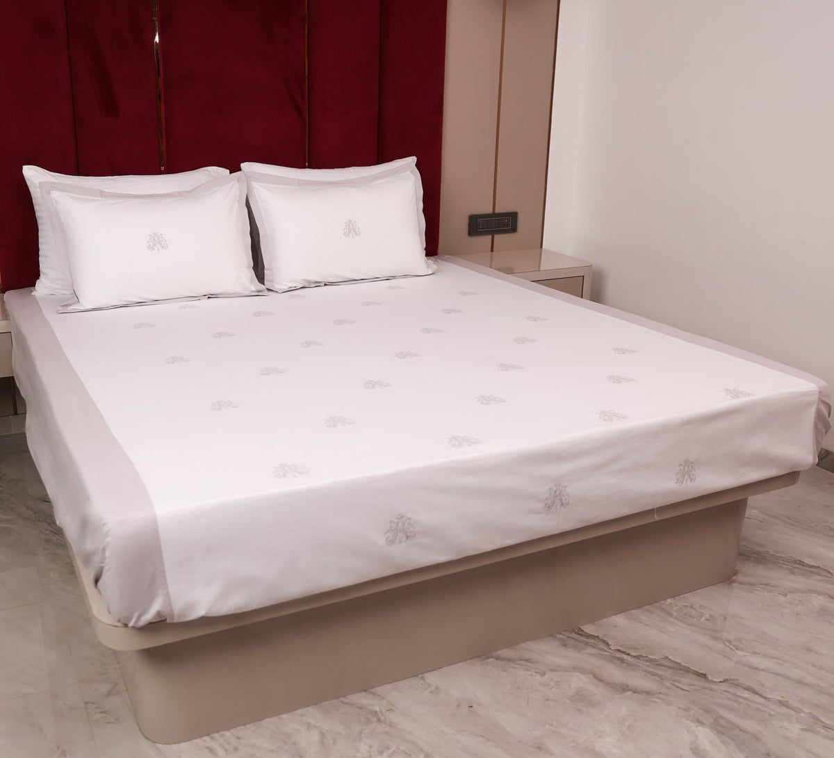 White 100% Cotton Embroidered bed sheet