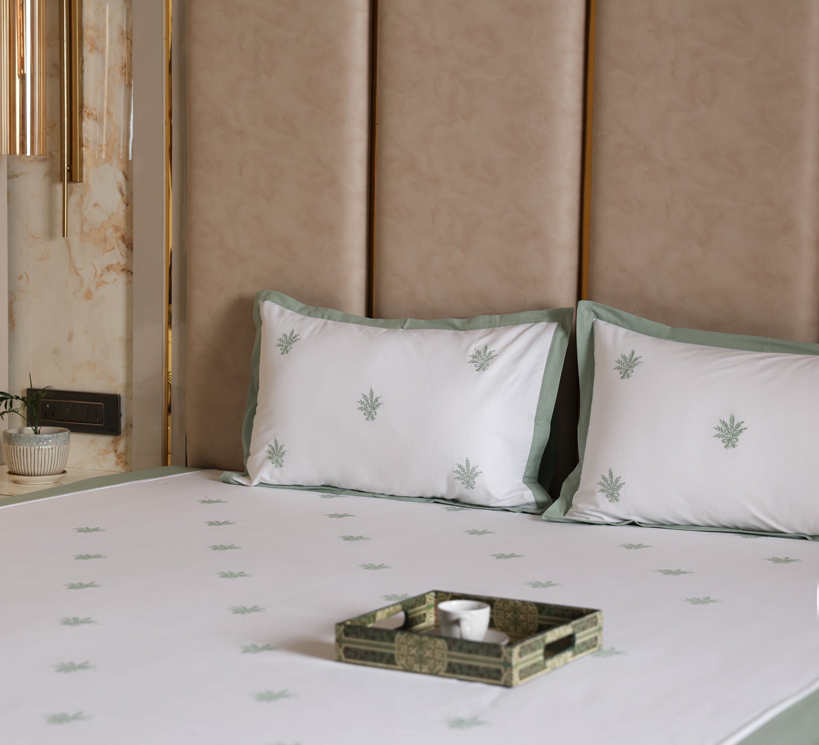 White 100% Cotton Embroidered bed sheet