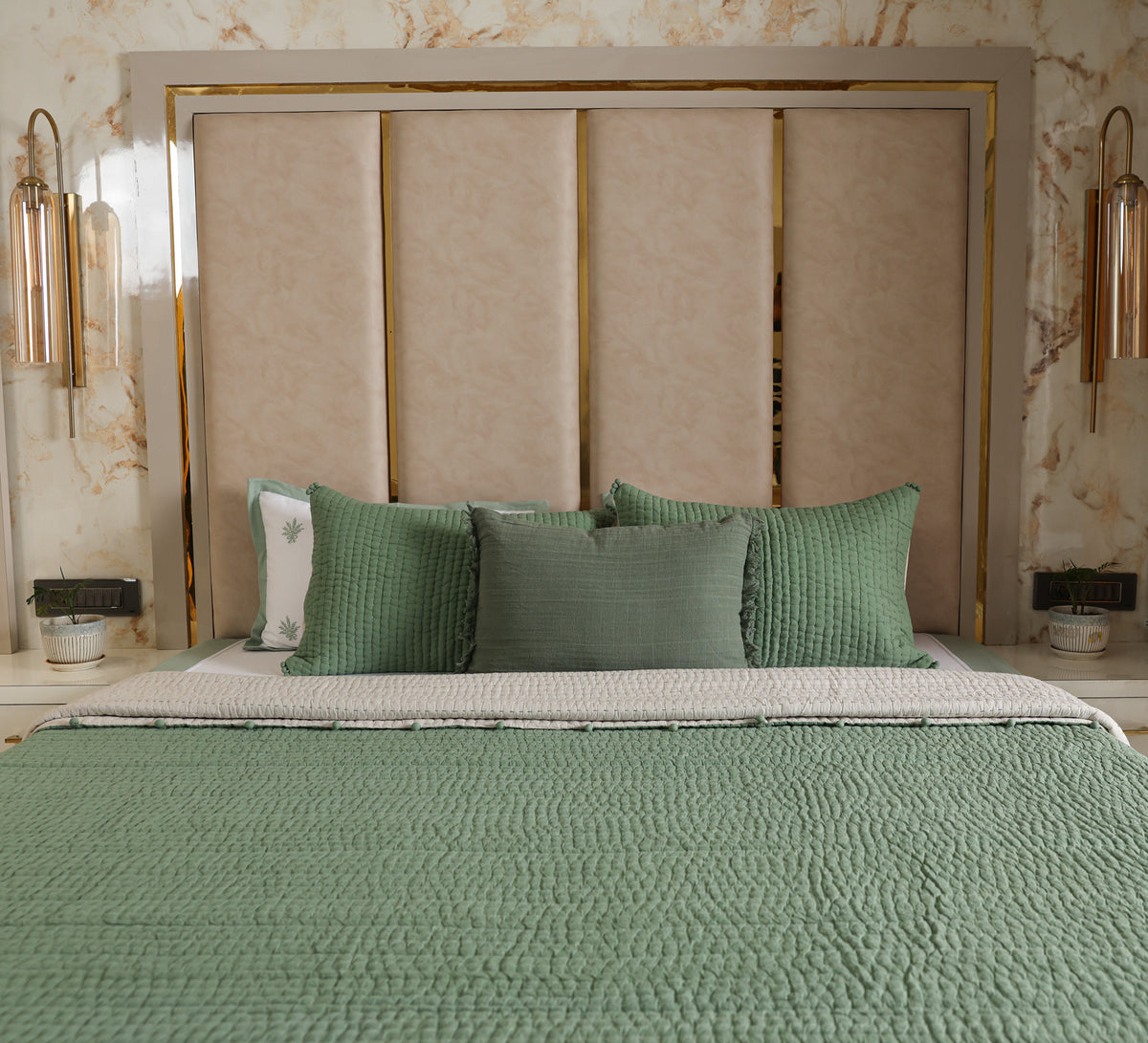 Hand quilted reversable double bed quilt with pompom