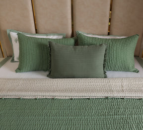 Hand quilted reversable double bed quilt with pompom