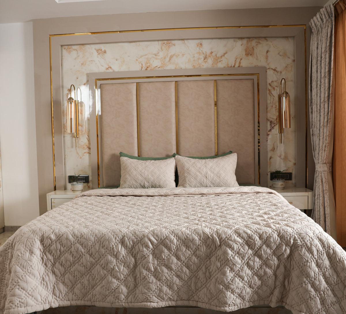 Hand Embroided 100% Cotton Double Bed Quilt Set