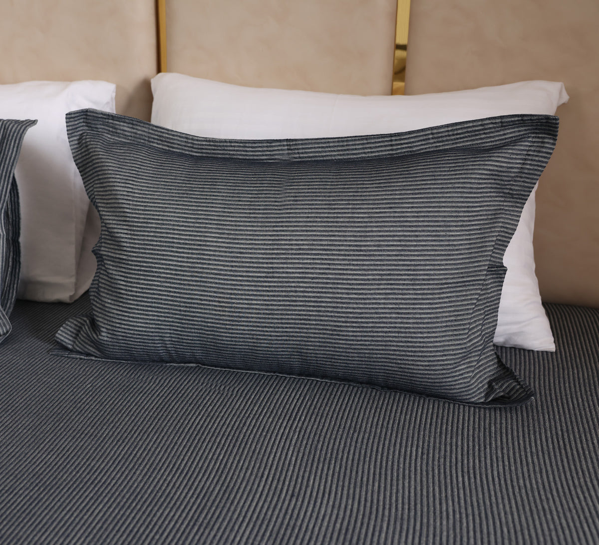 100 % Cotton Blue Double Bed Cover with stripes